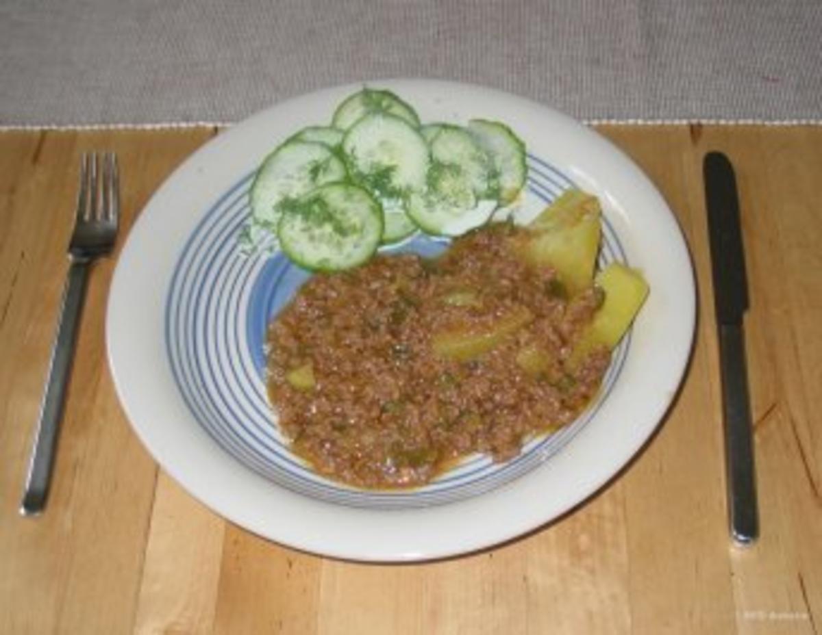 Bilder für Beamtenstippe Rezept aus einer Zeit, wo Beamte noch ganz arme Schlucker waren, aber die Beamtengattin sich zu helfen wußte - Rezept