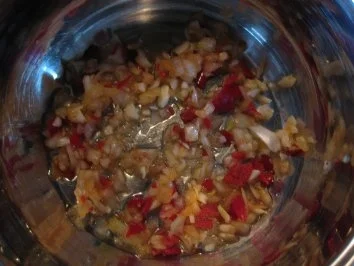 Rezept: Zucchini - Käse - Küchlein mit feurigem Tomatendip Bild Nr. 2 Zucchini - Käse - Küchlein mit feurigem Tomatendip - Rezept - Bild Nr. 2