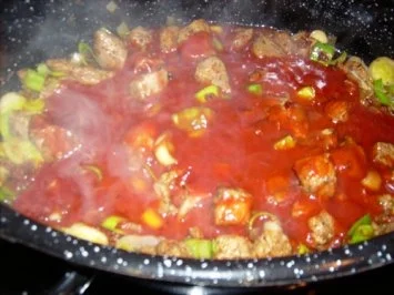 Rezept: Nudel-Gulasch-Topf Bild Nr. 3 Nudel-Gulasch-Topf - Rezept - Bild Nr. 3