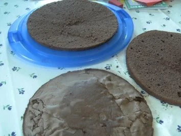 Rezept: Schwartwälder-Kirschtorte- Bild Nr. 2 Schwartwälder-Kirschtorte- - Rezept - Bild Nr. 2