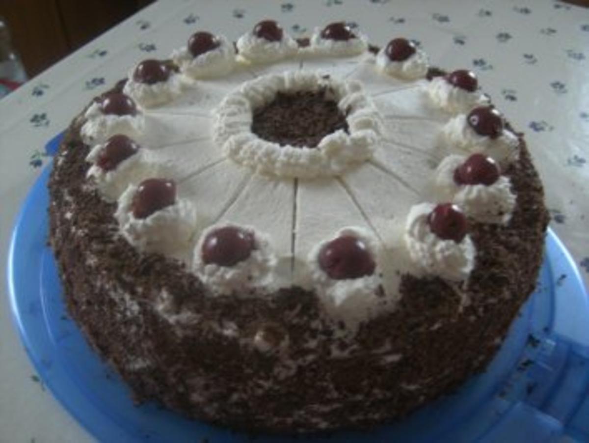 Schwartwälder-Kirschtorte- - Rezept - Bild Nr. 7