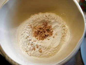 Rezept: Hefeteig Bild Nr. 3 Hefeteig - Rezept - Bild Nr. 3