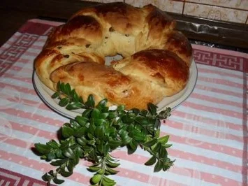 Oster-Hefekranz (Bilder sind hochgeladen) - Rezept - Bild Nr. 2