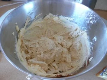 Rezept: Rotweinkuchen mit Sauerkirschmarmelade Bild Nr. 3 Rotweinkuchen mit Sauerkirschmarmelade - Rezept - Bild Nr. 3