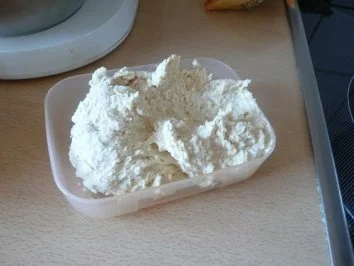 Rezept: Rotweinkuchen mit Sauerkirschmarmelade Bild Nr. 5 Rotweinkuchen mit Sauerkirschmarmelade - Rezept - Bild Nr. 5