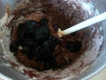 Rezept: Rotweinkuchen mit Sauerkirschmarmelade Bild Nr. 7 Rotweinkuchen mit Sauerkirschmarmelade - Rezept - Bild Nr. 7