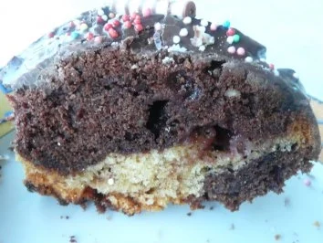 Rezept: Rotweinkuchen mit Sauerkirschmarmelade Bild Nr. 12 Rotweinkuchen mit Sauerkirschmarmelade - Rezept - Bild Nr. 12