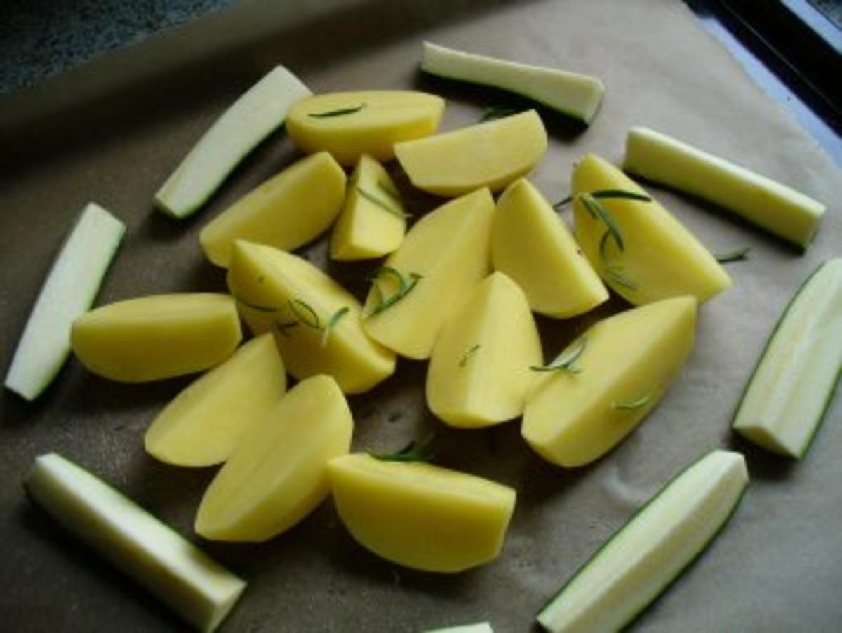 zartes Gemüse mit  Rosmarinkartoffeln und Putenschnitzel - Rezept - Bild Nr. 7
