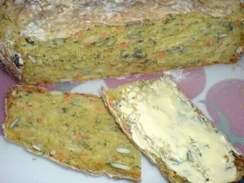 Möhren-Kürbiskern-Brot - Rezept - Bild Nr. 19