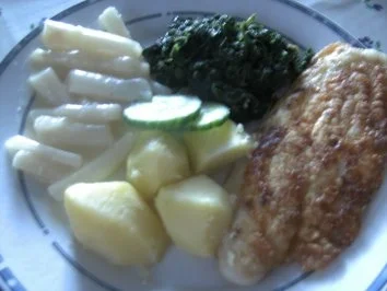 Rotbarschfilet  gebuttertes Schwarzwurzelgemüse    Spinat  und   Salzkartoffeln - Rezept