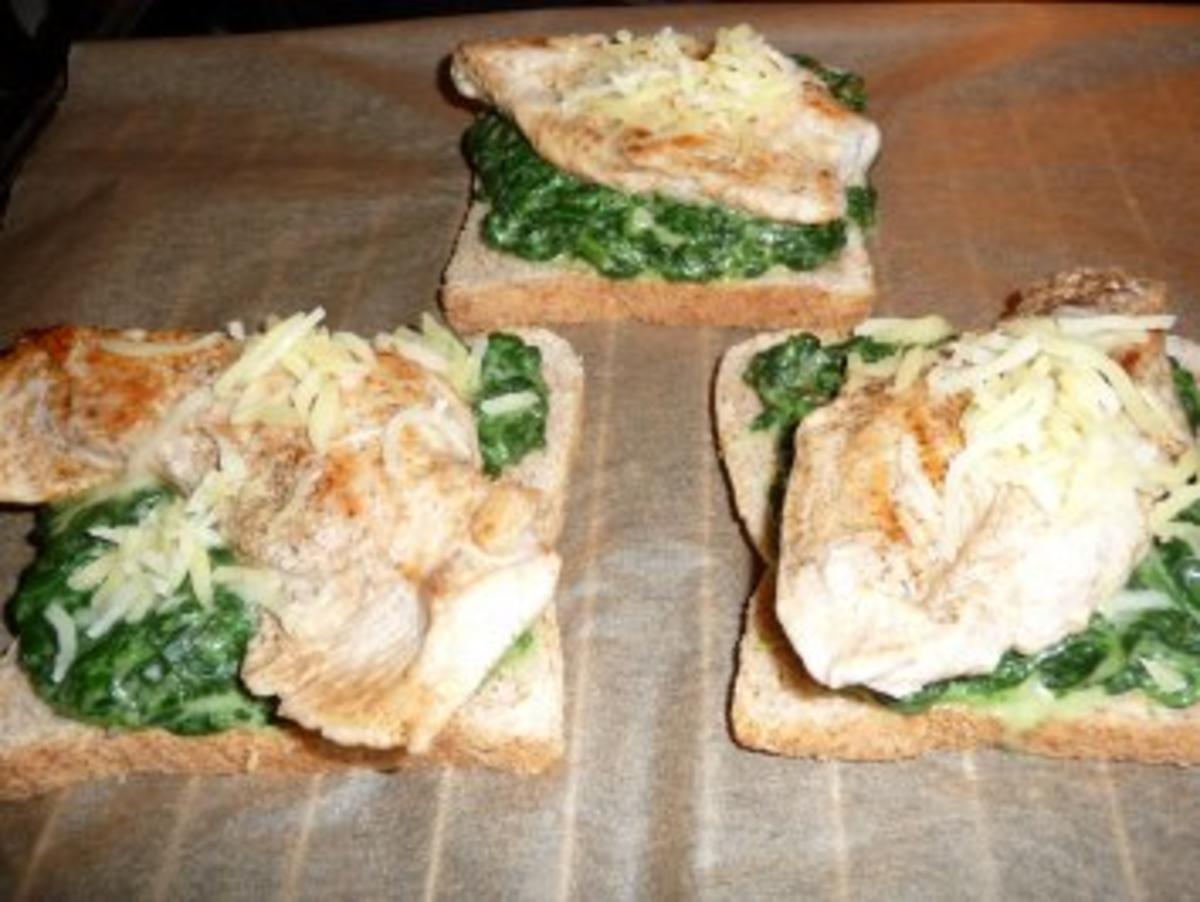 Knuspertoast mit Pute und Spinat - Rezept - Bild Nr. 2