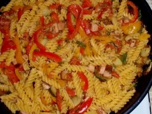 Maisnudel-Gemüse-Leberkäs-Pfanne - Rezept - Bild Nr. 7