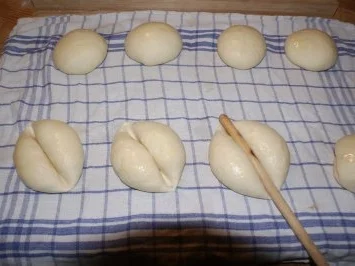 Eiweckerl  oder  Milchbrötchen - Rezept - Bild Nr. 3