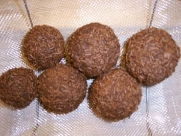 Ich gebe für Euch alle eine Rumkugel aus ! - Rezept - Bild Nr. 2