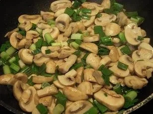 Tortellini, mit Mozzarella überbacken - Rezept - Bild Nr. 6