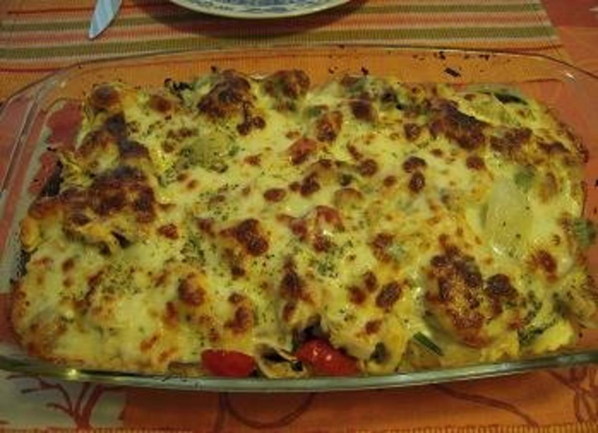 Tortellini, mit Mozzarella überbacken - Rezept