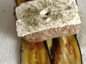 Rezept: Lammrückenfilet im Auberginenmantel mit Schafskäse,Olivensauce und Kartoffelchips Bild Nr. 3 Lammrückenfilet im Auberginenmantel mit Schafskäse,Olivensauce und Kartoffelchips - Rezept - Bild Nr. 3