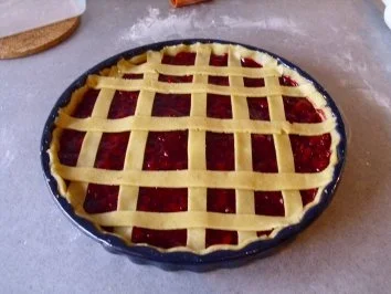 Rezept: Sauerkirschtorte mit Vanillesauce Bild Nr. 5 Sauerkirschtorte mit Vanillesauce - Rezept - Bild Nr. 5