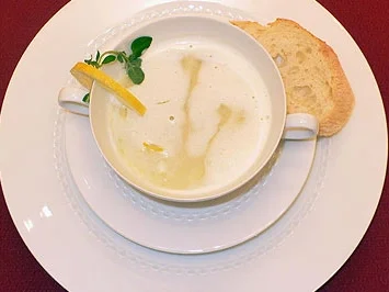 Porree-Zitronensuppe - Rezept