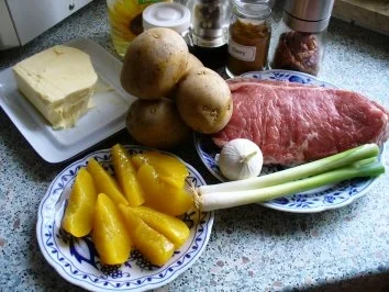 Pikante Pfirsichstücke auf Entrecôtes - Rezept - Bild Nr. 2