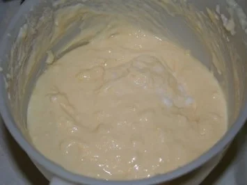 Rezept: Dessert: Frischkäse-Klößchen mit Erdbeeren Bild Nr. 4 Dessert: Frischkäse-Klößchen mit Erdbeeren - Rezept - Bild Nr. 4