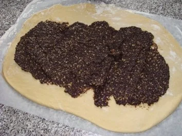 Rezept: Mohn-Kranz Bild Nr. 2 Mohn-Kranz - Rezept - Bild Nr. 2