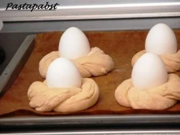 Osternest aus Hefeteig mit Ei - Rezept - Bild Nr. 6
