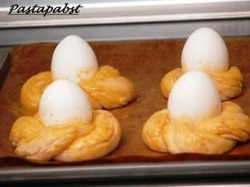 Osternest aus Hefeteig mit Ei - Rezept - Bild Nr. 7