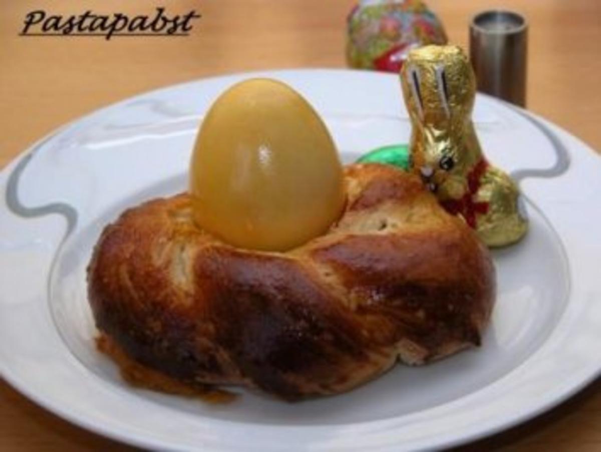 Bilder für Osternest aus Hefeteig mit Ei Rezept