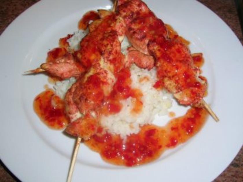 Hähnchen Satay Spieße mit süß-saurer Sauce und Duftreis - Rezept ...