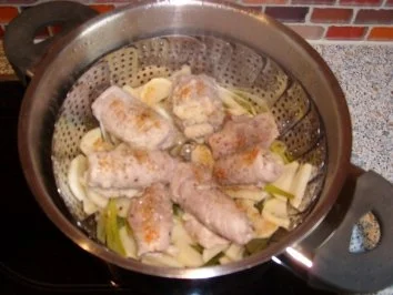 Gemüse und Schweineröllchen, gedämpft - Rezept - Bild Nr. 3