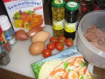 Putenbällchen lecker gefüllt mit Oliven und Tomätchen - Rezept - Bild Nr. 2