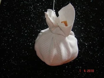 Osterhasen-Helferlein : Zwiebeleier (Bilder) - Rezept - Bild Nr. 3