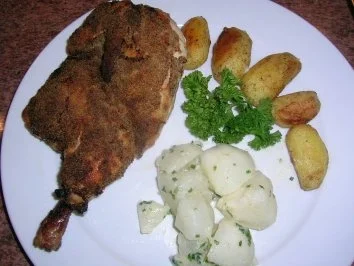 Rezept: Freilandhähnchen in der Senfkruste mit kleinen weißen Rübchen und gebratenen Drillingen "lecker" so finde ich Freilandhähnchen in der Senfkruste mit kleinen weißen Rübchen und gebratenen Drillingen "lecker" so finde ich - Rezept