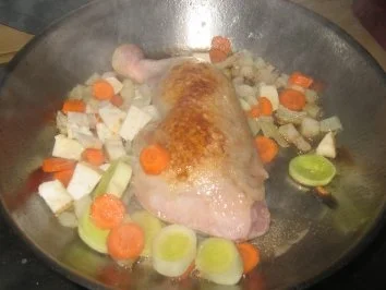 Suppe: Gebratenes Hendlbein Süppchen! - Rezept - Bild Nr. 5