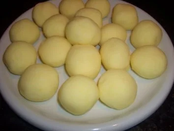 Rezept: Saarländisch : Schneebällja Saarländisch : Schneebällja - Rezept