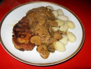 Rezept: Jägerschnitzel mit Gnocchi Jägerschnitzel mit Gnocchi - Rezept