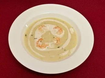 Feine Kartoffelsuppe mit Garnelen (Miranda Leonhardt) - Rezept