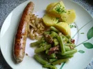 Rezept: Bratwurst und grüne Bohnen Bratwurst und grüne Bohnen - Rezept