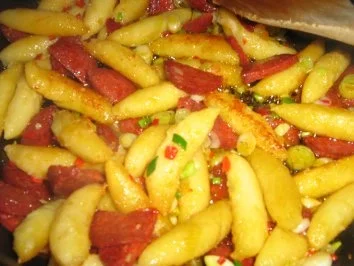 Chorizopfanne mit Schupfnundeln und Kaiserschoten - Rezept - Bild Nr. 4