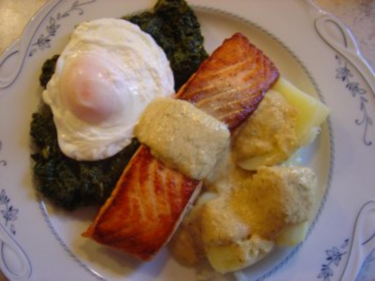 Lachssteak mit Kräutersenf-Sauce - Rezept - kochbar.de