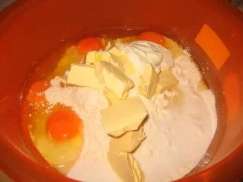 Rezept: Backwaren: "Geschnittene Hasen", meine Art! Bild Nr. 10 Backwaren: "Geschnittene Hasen", meine Art! - Rezept - Bild Nr. 10