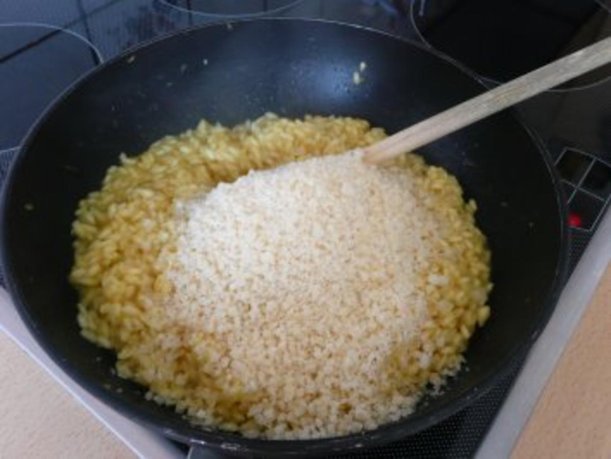 Kräuter-Wildlachsfilet auf extra cremigem Parmesan-Risotto - Rezept - Bild Nr. 8