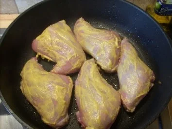 Rezept: Senf-Kaninchenkeulen Bild Nr. 5 Senf-Kaninchenkeulen - Rezept - Bild Nr. 5