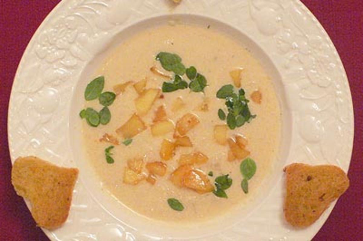 Sellerie-Prosecco-Suppe mit herzlichen Knabbereien - Rezept von Das
perfekte Dinner