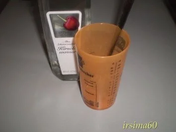 Rezept: Grießklösschen an Kirschkompott Bild Nr. 3 Grießklösschen an Kirschkompott - Rezept - Bild Nr. 3