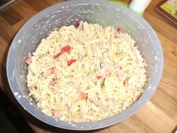 herzhafter Nudelsalat - Rezept