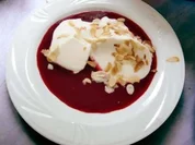 Mandelmilchcreme mit Himbeeren (Bild ist eingestellt) - Rezept