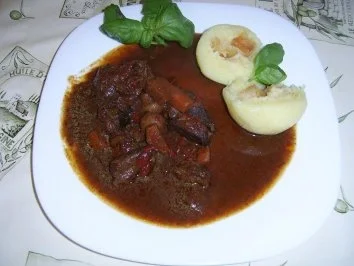 Merlot-Lammgulasch - Rezept