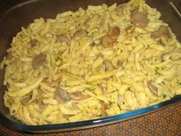 Schweinemedailions ummantelt auf Spätzle mit Champignons - Rezept - Bild Nr. 6